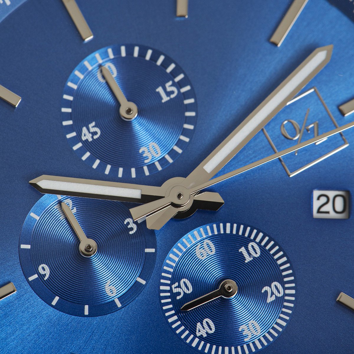 Premium Stainless Steel Quartz Wristwatch