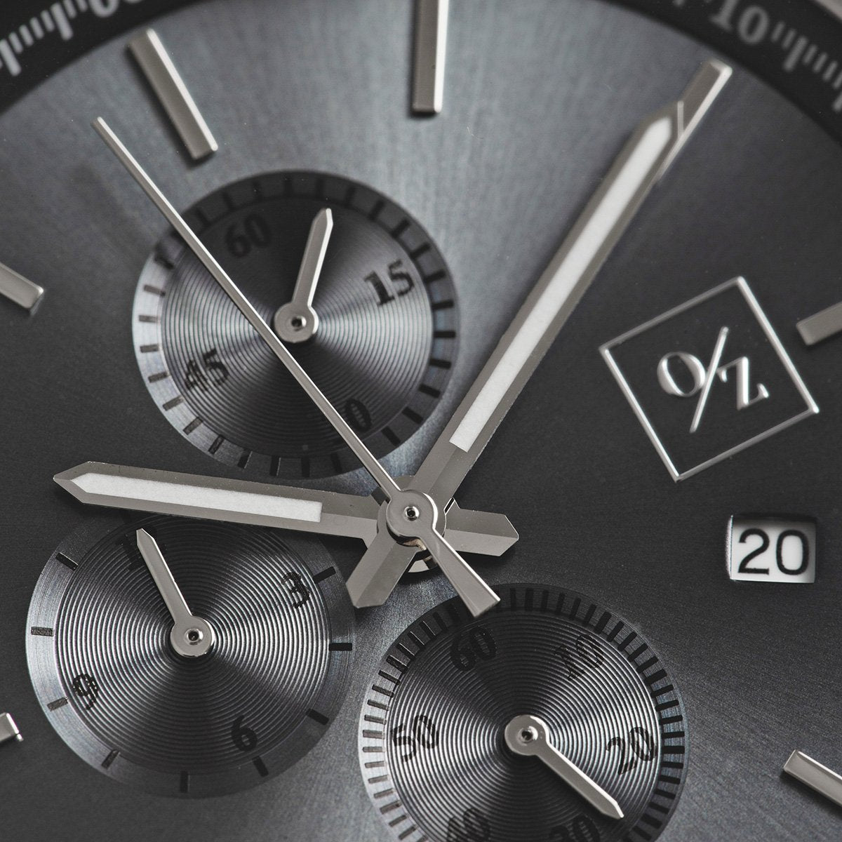 Premium Stainless Steel Quartz Wristwatch